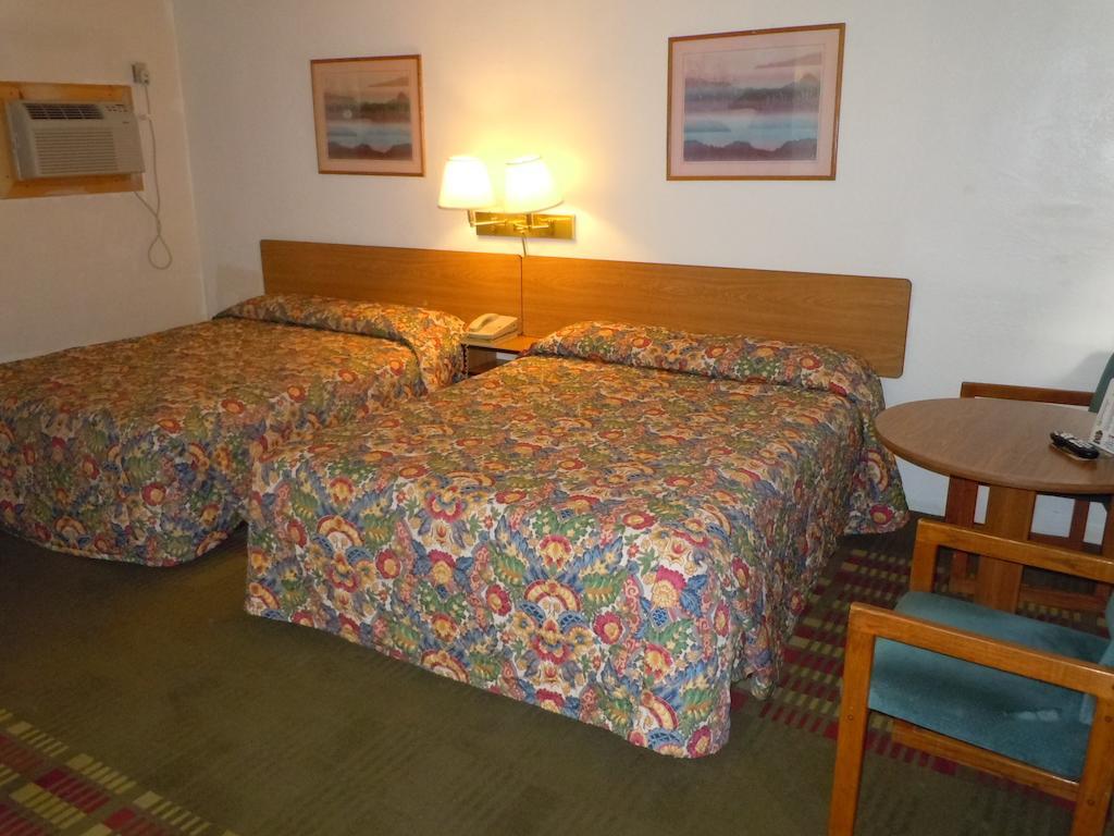 Value Inn Фаллон Экстерьер фото