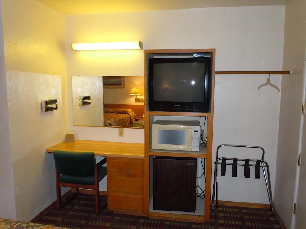 Value Inn Фаллон Экстерьер фото